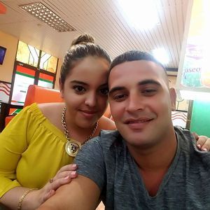 Meet your Posher, Claudia